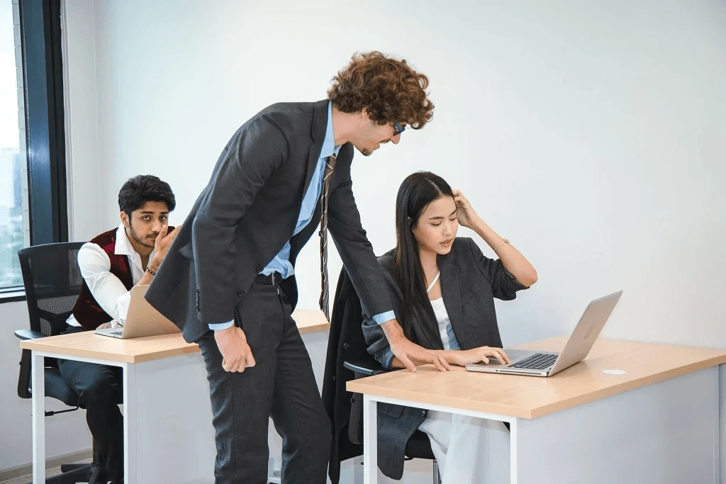 female employee owning up her mistakes positively